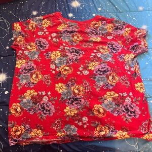 Torrid Multicolor Floral Short Sleeve Top